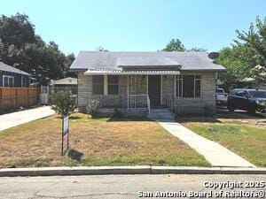 property at 3214 W Travis St