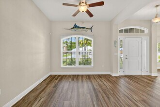5547 NW Cordrey St in Port St. Lucie, FL - Building Photo - Building Photo