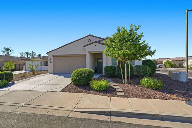 3017 N Majestic Ct in Casa Grande, AZ - Foto de edificio - Building Photo