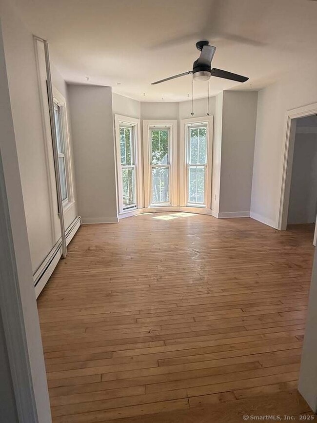 141 Millville Ave in Naugatuck, CT - Building Photo - Building Photo