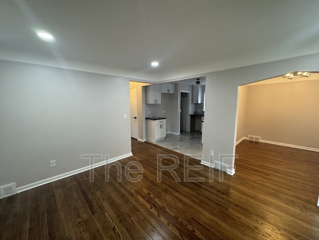 11741 Penrod St in Detroit, MI - Building Photo - Building Photo
