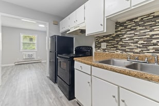 6437 Starbrook Dr in Fayetteville, NC - Building Photo