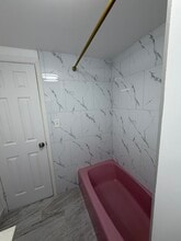 9505 165th Ave in Howard Beach, NY - Building Photo - Building Photo