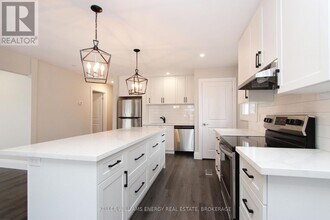 634 Wilson Rd N in Oshawa, ON - Building Photo - Building Photo