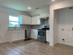 1205 I Ave in Plano, TX - Building Photo - Building Photo