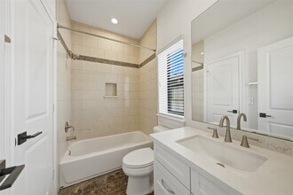 6130 Hamman St in Houston, TX - Building Photo - Building Photo