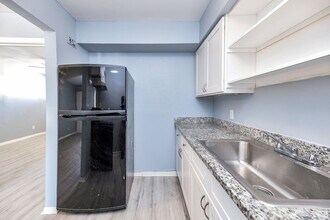 3040 Golfcrest Blvd in Houston, TX - Building Photo - Building Photo