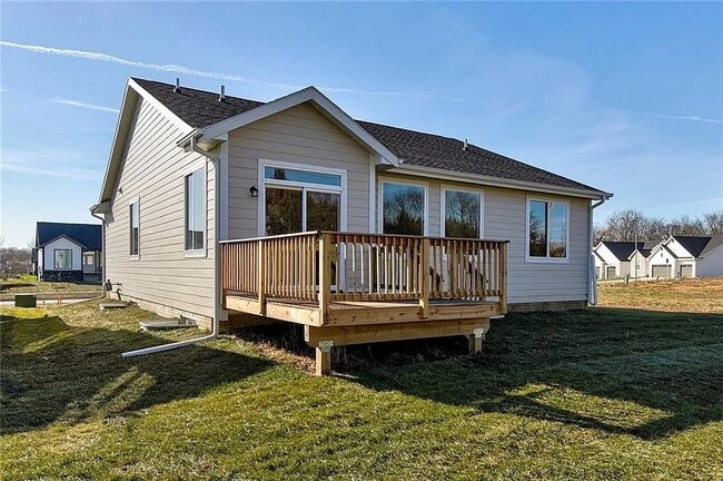 529 Meadows Ct in Polk City, IA - Building Photo - Building Photo