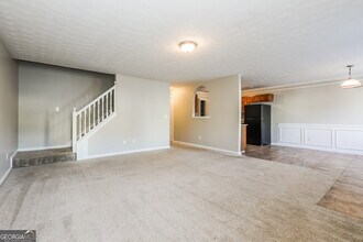 2432 Wood Bend Ln in Riverdale, GA - Building Photo - Building Photo