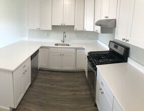 320 7th Ave in Asbury Park, NJ - Building Photo - Interior Photo