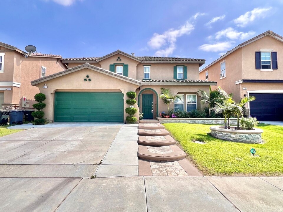 567 Botan St in Perris, CA - Building Photo