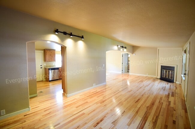 618 Ponderosa Dr in Fort Collins, CO - Building Photo - Building Photo