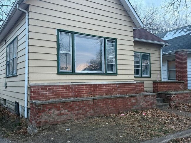 property at 1420 Sycamore St