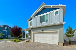 153 E Brushy Canyon St in Saratoga Springs, UT - Building Photo