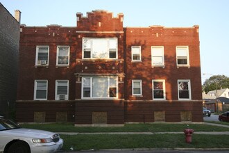 632 E 76th St in Chicago, IL - Building Photo - Building Photo