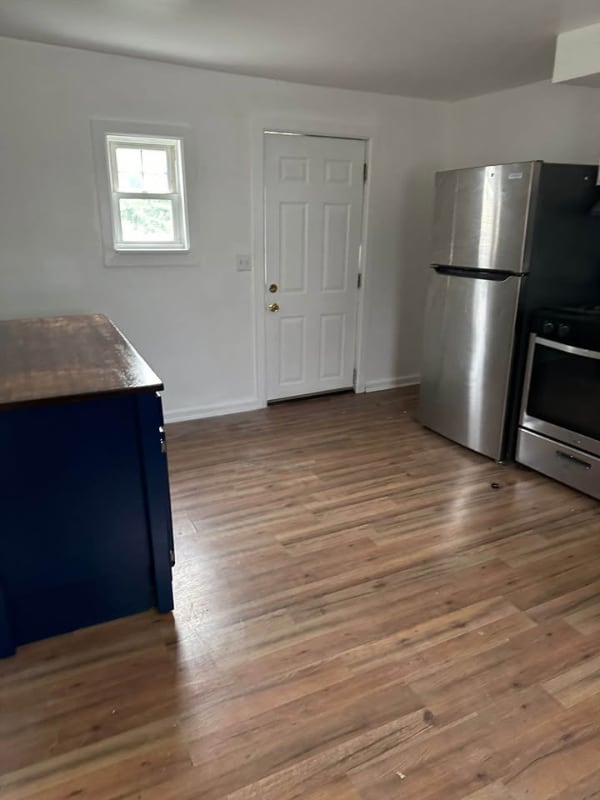 83 Carpenter St in Woodbury, NJ - Building Photo - Building Photo