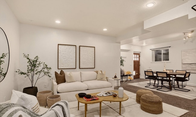 1509 Pratt St, Unit Private Basement