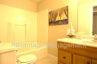 4044 S Lake Vista Dr in Saratoga Springs, UT - Building Photo - Building Photo