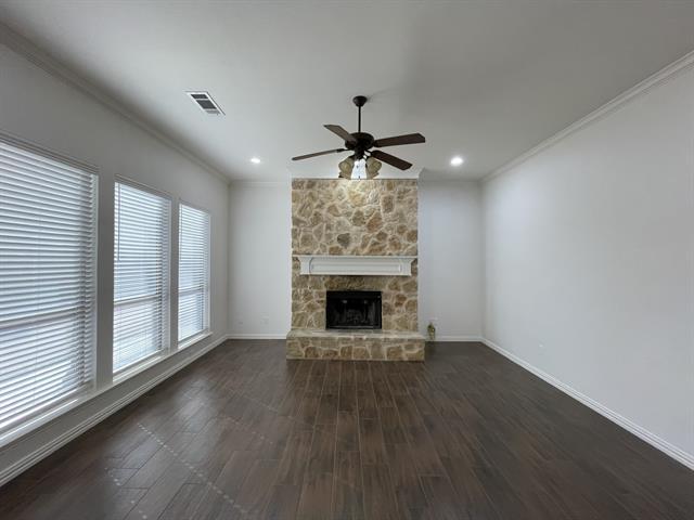 8110 Silver Spur Dr in Arlington, TX - Building Photo - Building Photo