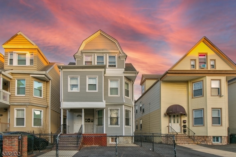 178 N 16th St in East Orange, NJ - Foto de edificio