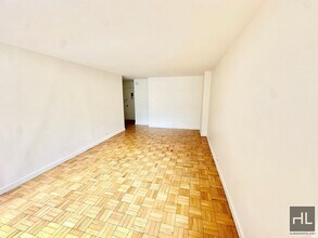 Fourth Avenue, Unit 5N in New York, NY - Foto de edificio - Building Photo