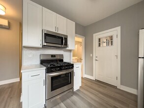 3946 N Janssen Ave in Chicago, IL - Building Photo - Building Photo