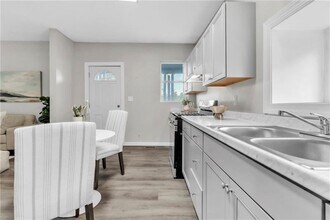 305 1/2 E Lutton St in New Castle, PA - Building Photo - Building Photo