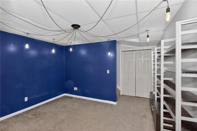 304 Fox Overlook in Woodstock, GA - Foto de edificio - Building Photo