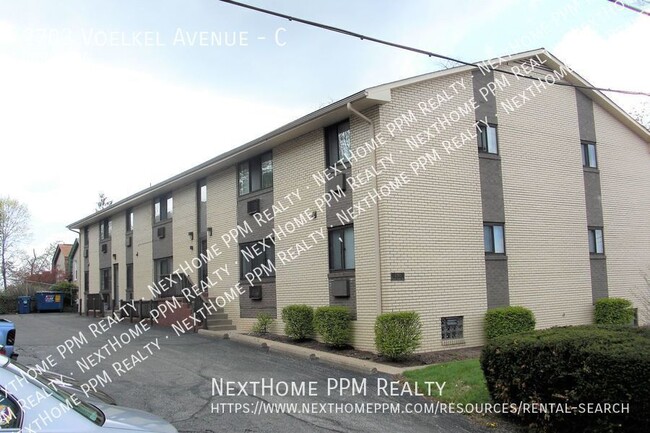 2703 Voelkel Ave-Unit -C in Dormont, PA - Building Photo - Building Photo