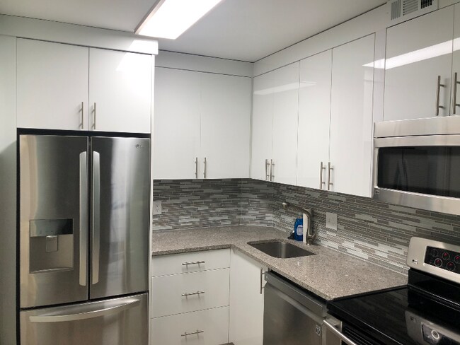 1950 N Andrews Ave in Wilton Manors, FL - Building Photo - Building Photo