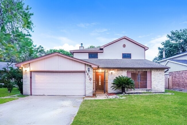 property at 1910 Windy Peaks Ct