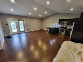 175 Bronx Pl in Winnipeg, MB - Building Photo - Building Photo