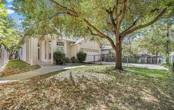 409 E Austin Ave in Round Rock, TX - Building Photo - Building Photo