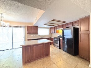 2670 Sumac Ln in Las Vegas, NV - Building Photo - Building Photo