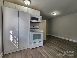153 McGill Ave NW in Concord, NC - Building Photo - Building Photo