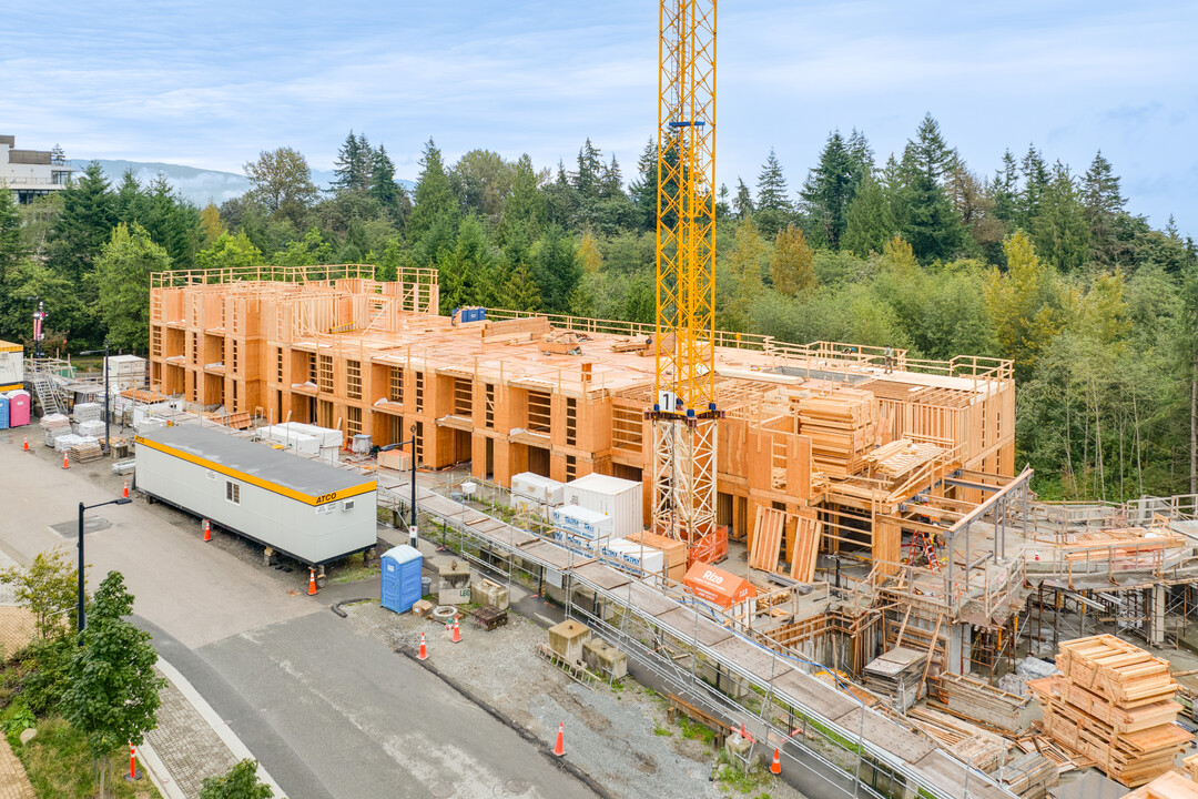 9416 University Cres in Burnaby, BC - Building Photo