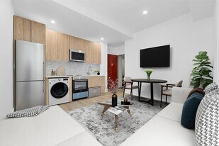 138 E 38th St, Unit 7B in New York, NY - Building Photo