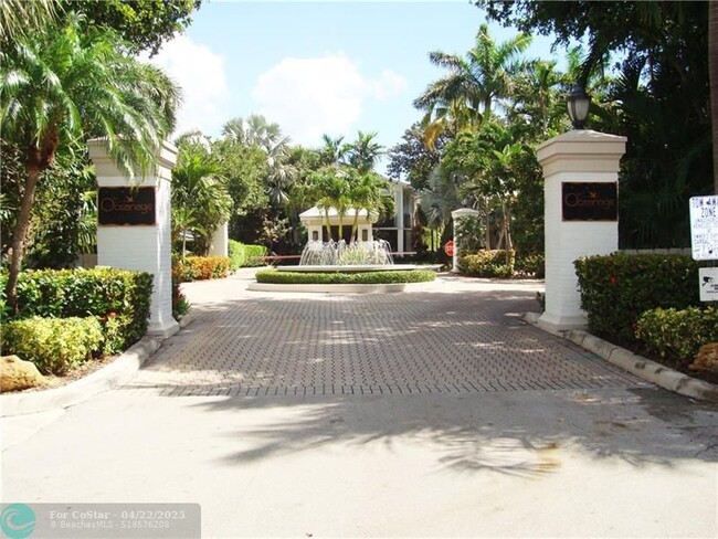 1556 S Ocean Ln in Fort Lauderdale, FL - Building Photo - Building Photo