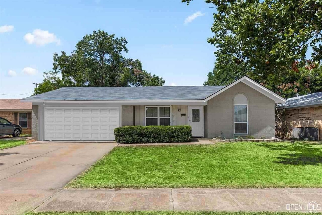 4708 Langford Ln in Wichita Falls, TX - Building Photo