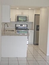 14250 SW 62nd St, Unit 504 in Miami, FL - Building Photo - Building Photo