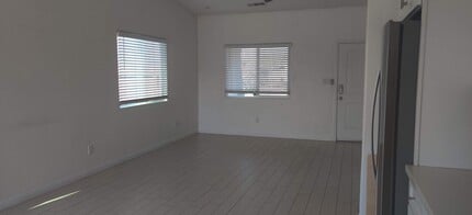 4601 Seedling Way in Bakersfield, CA - Building Photo - Building Photo