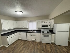 703 Jabez St in Richmond, MO - Building Photo - Building Photo
