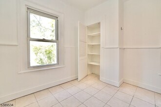 236 W Mt Pleasant Ave in Livingston, NJ - Building Photo - Building Photo