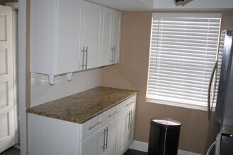 4210 Trucious Pl in New Port Richey, FL - Foto de edificio - Building Photo