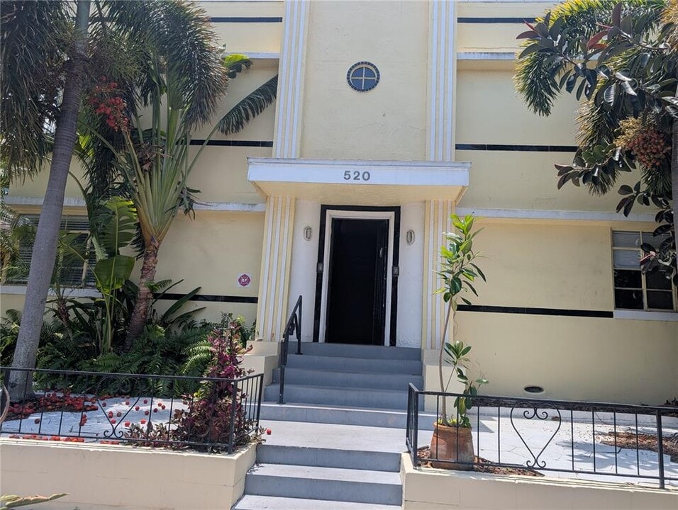 520 11th Ave N in St. Petersburg, FL - Building Photo