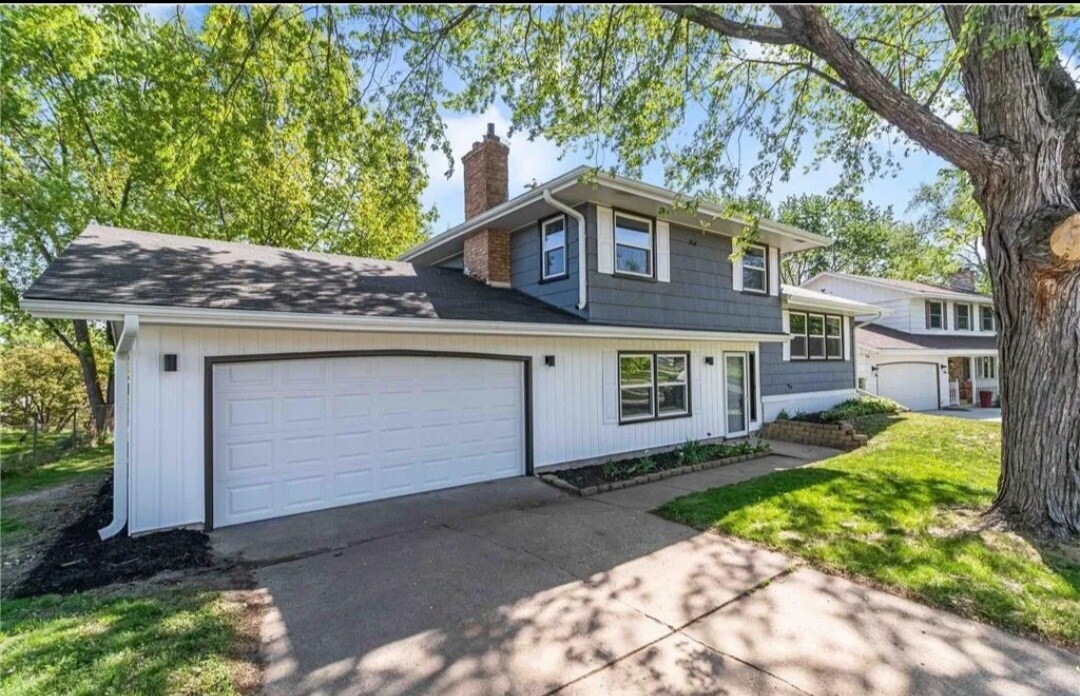 493 Rolls Rd in New Brighton, MN - Building Photo