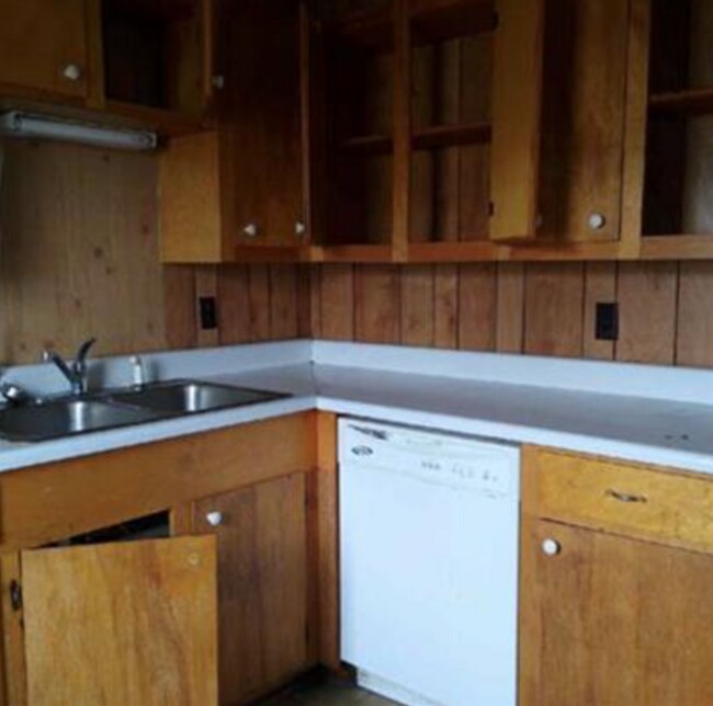 321 Clarice St photo'