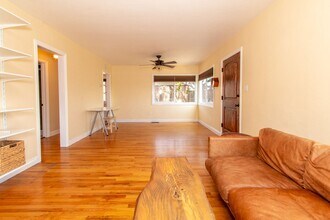 2215 Pentuckett Ave in San Diego, CA - Building Photo - Building Photo