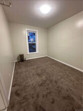 212-26 Jamaica Ave in Queens, NY - Building Photo - Building Photo
