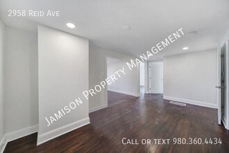 2958 Reid Ave in Charlotte, NC - Building Photo - Building Photo